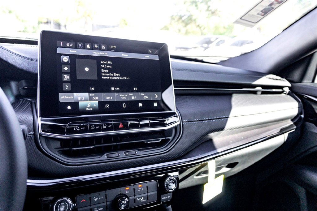 New 2026 Jeep Compass Latitude image 14