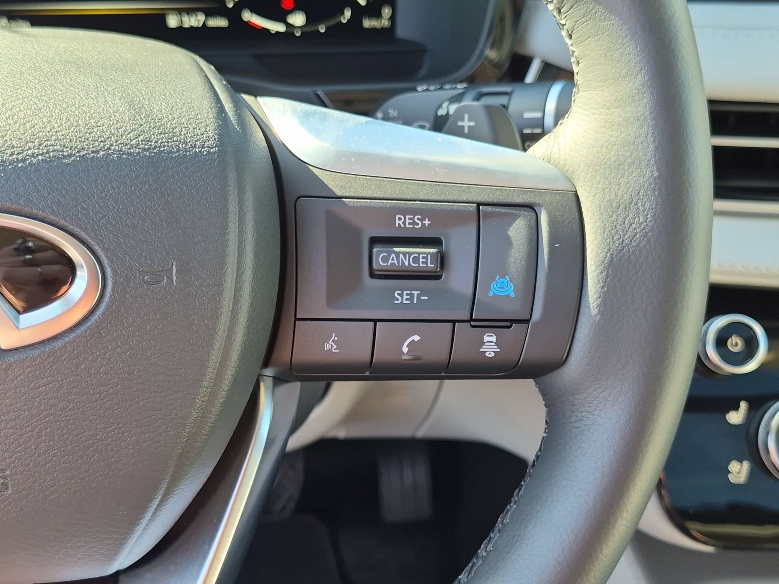 Used 2026 INFINITI QX60 Luxe AWD/4WD image 17