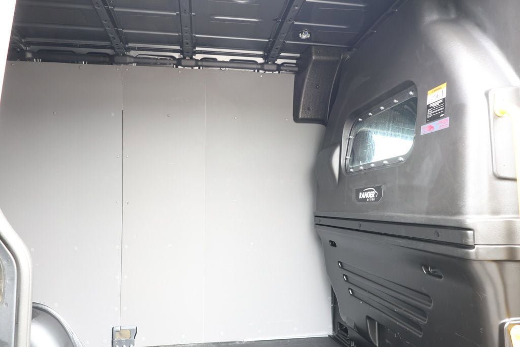 Used 2023 Mercedes-Benz Sprinter 2500 image 25