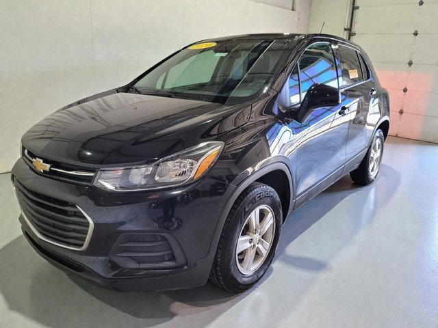 Used 2020 Chevrolet Trax LS w/ Tint and Cruise Package image 12