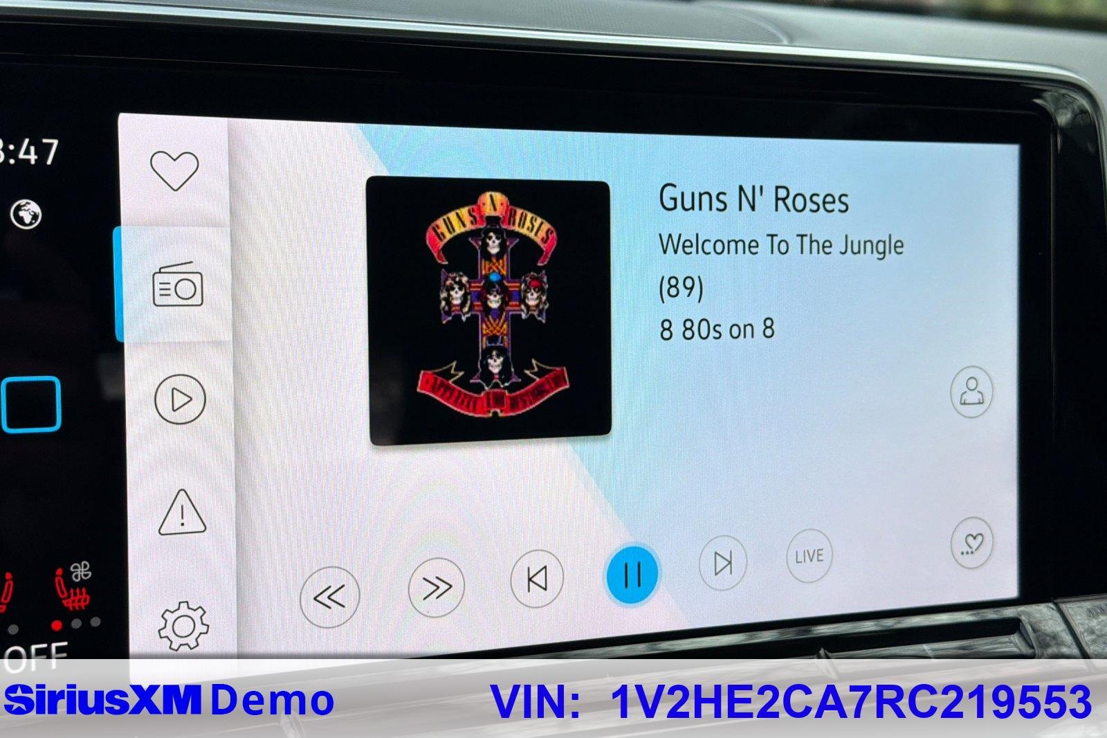 Used 2024 Volkswagen Atlas Cross Sport SE image 27