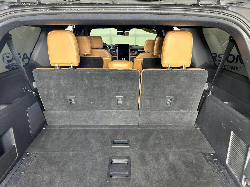 Used 2022 Ford Expedition Max Platinum AWD/4WD image 41