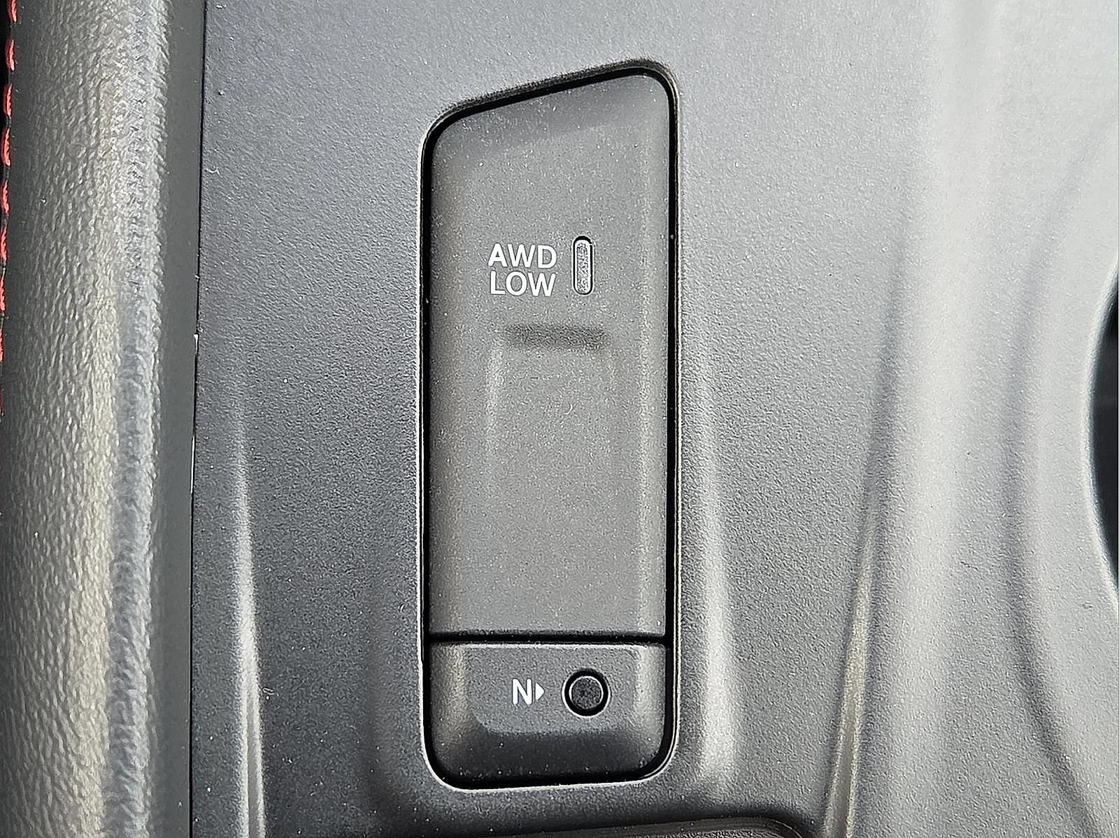 Used 2023 Dodge Durango R/T w/ Blacktop Package AWD/4WD image 18