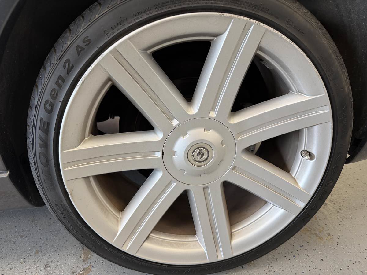 Used 2005 Chrysler Crossfire Limited RWD image 29
