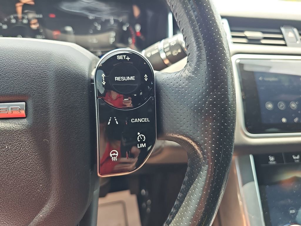 Used 2018 Land Rover Range Rover Sport HSE AWD/4WD image 23