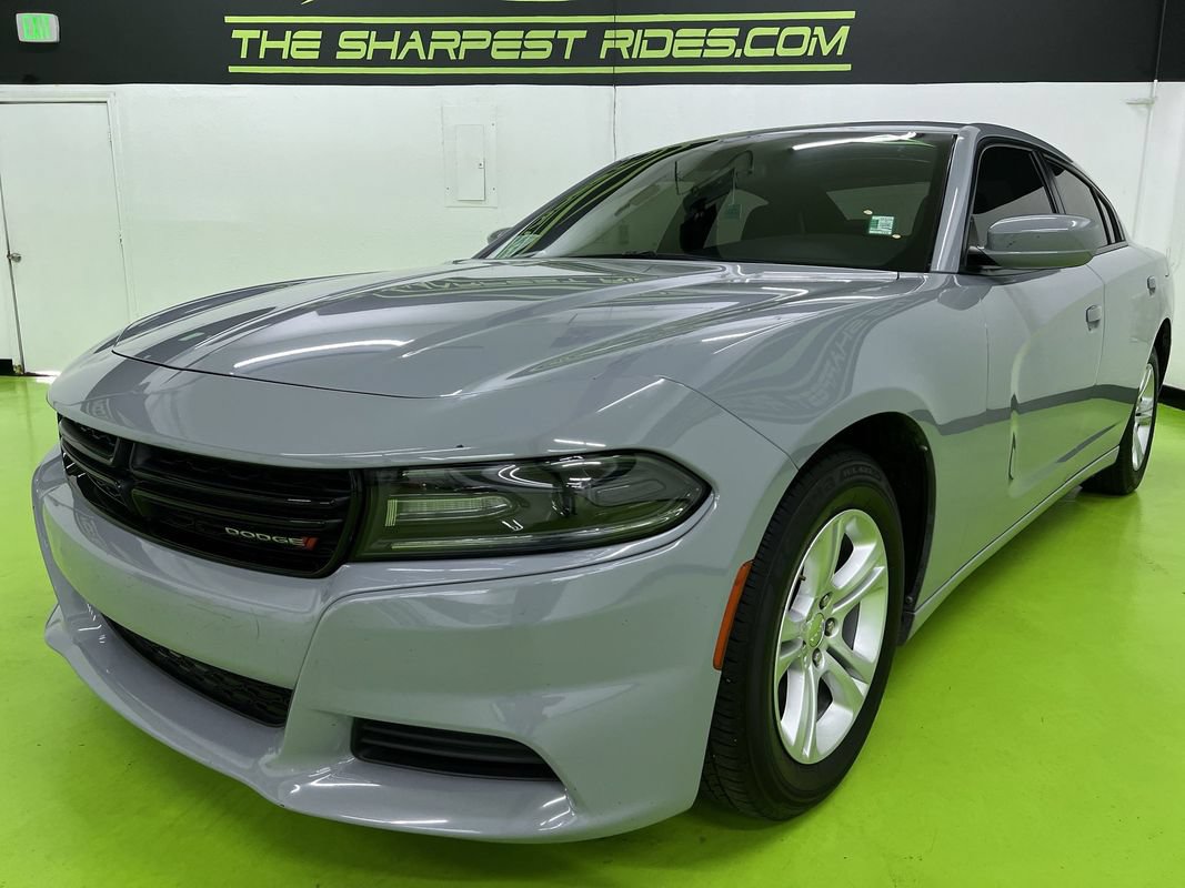 Used 2021 Dodge Charger SXT w/ Leather Interior Group RWD image 5