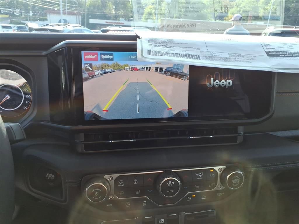 New 2025 Jeep Gladiator Mojave image 16