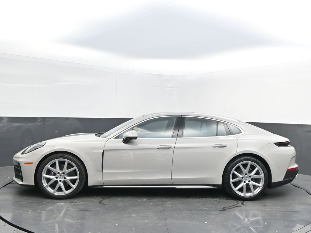 New 2025 Porsche Panamera image 2