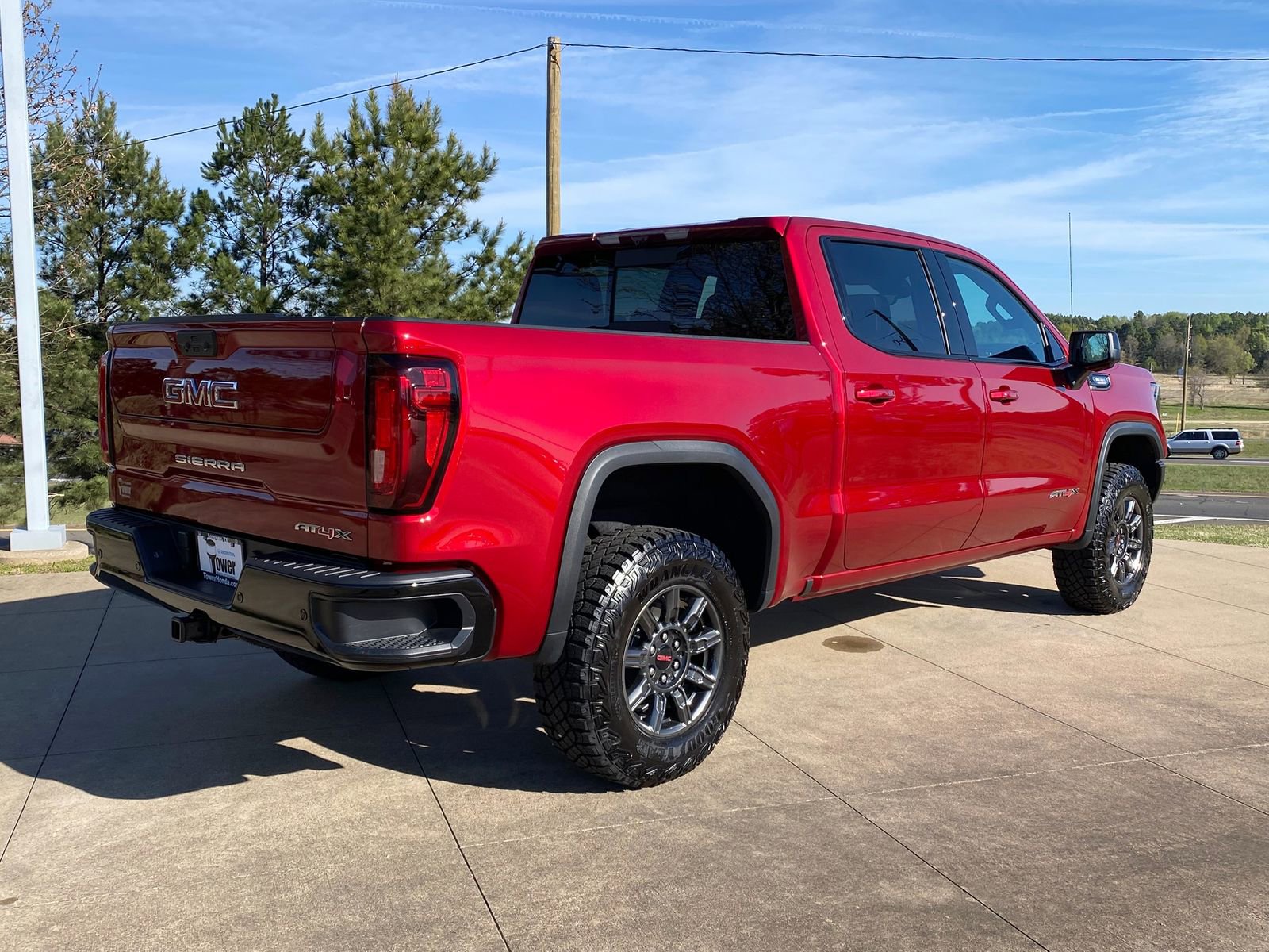 Used 2024 GMC Sierra 1500 AT4X image 6