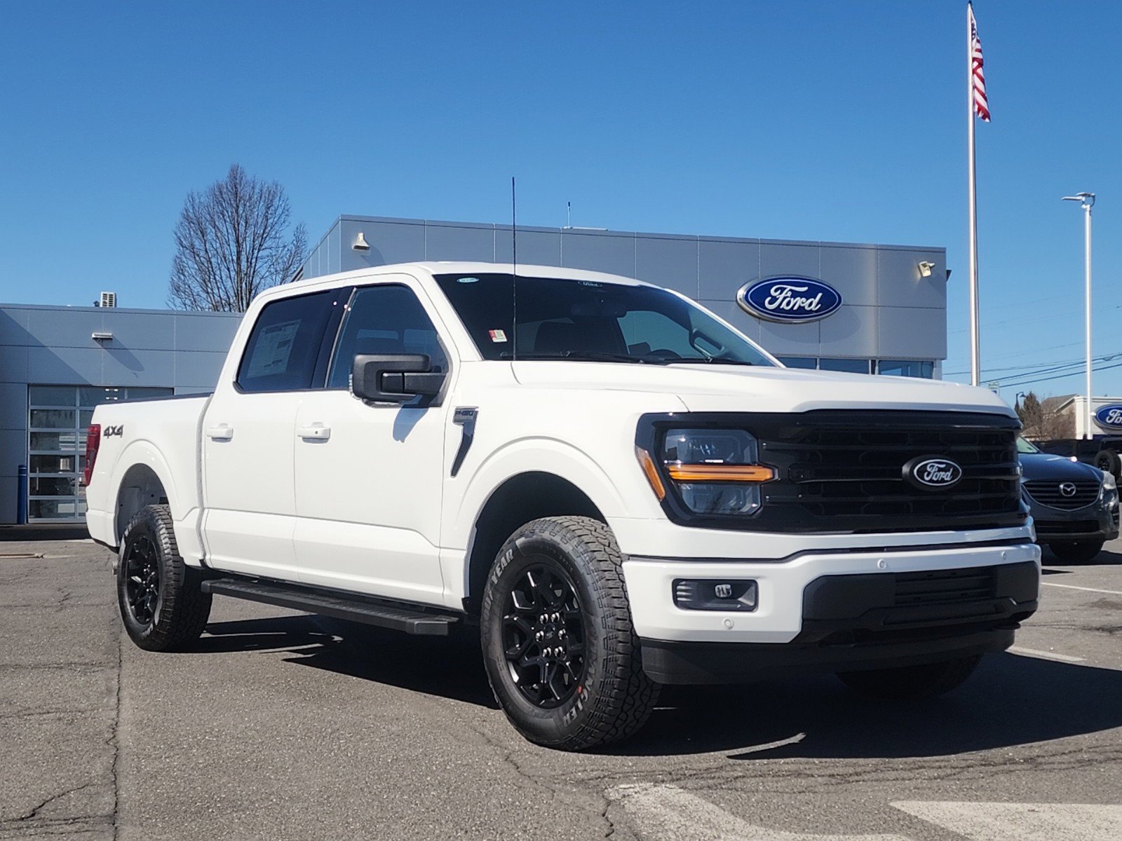 New 2025 Ford F150 XLT w/ Equipment Group 302A MID