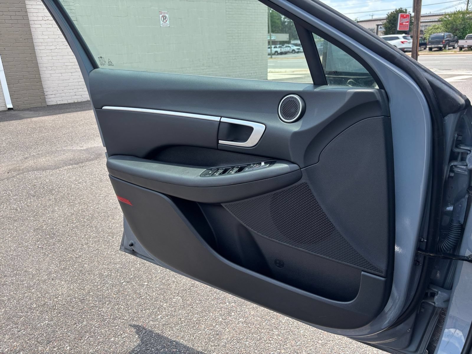 Used 2025 Hyundai Sonata SEL FWD image 18
