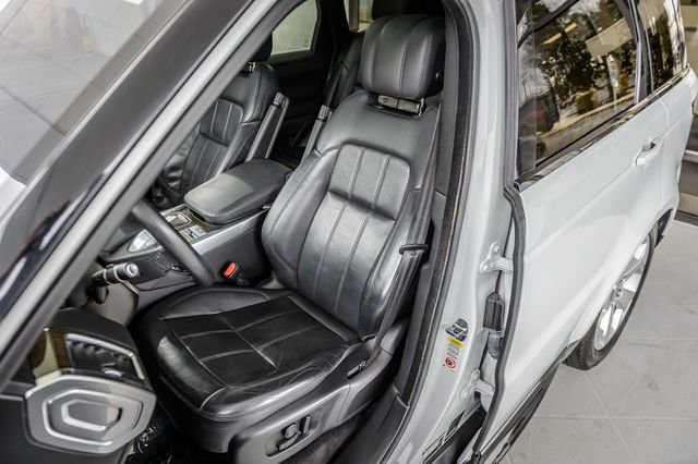 Used 2018 Land Rover Range Rover Sport HSE image 43