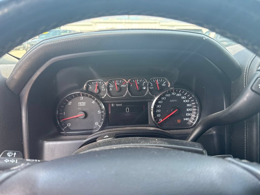 Used 2014 GMC Sierra 1500 SLE w/ SLE Value Package AWD/4WD image 5