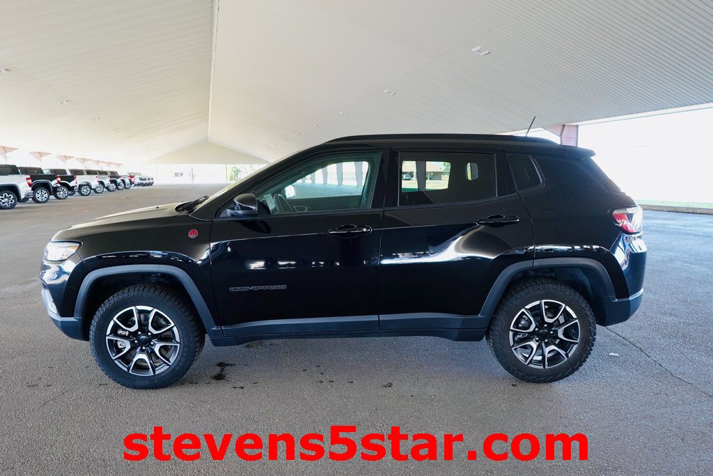 Used 2024 Jeep Compass Trailhawk