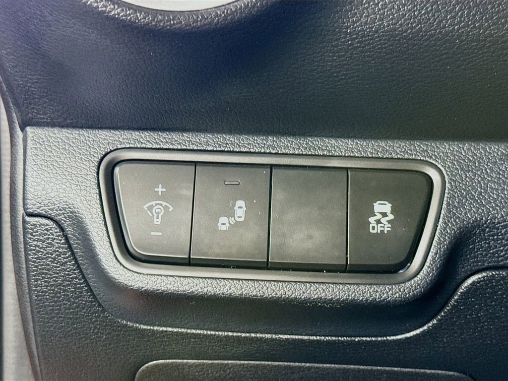Used 2023 Kia Forte GT FWD image 18