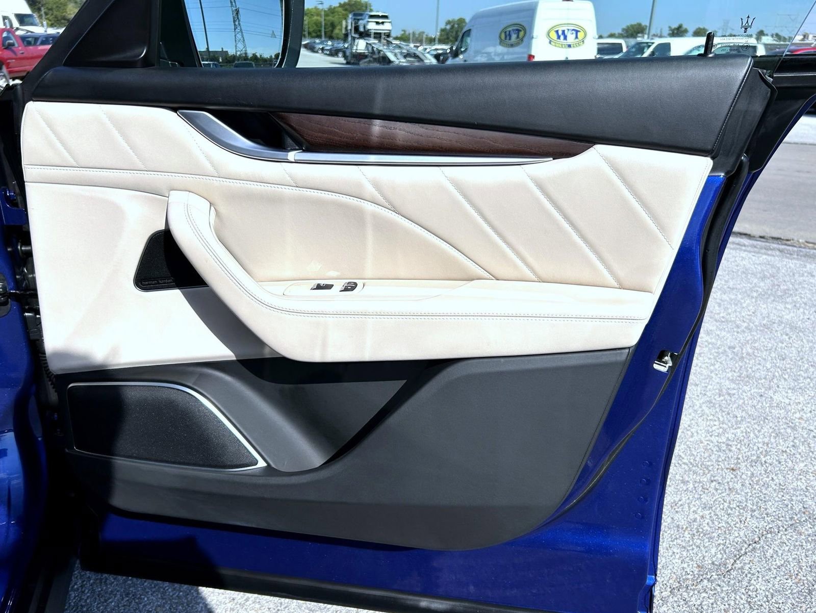 Used 2019 Maserati Levante GranLusso image 15