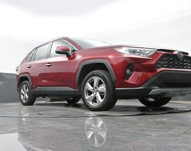 Used 2019 Toyota RAV4 Limited w/ Limited Grade Weather Package AWD/4WD image 9