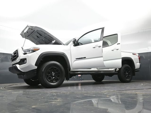 Used 2023 Toyota Tacoma SR5 AWD/4WD image 36