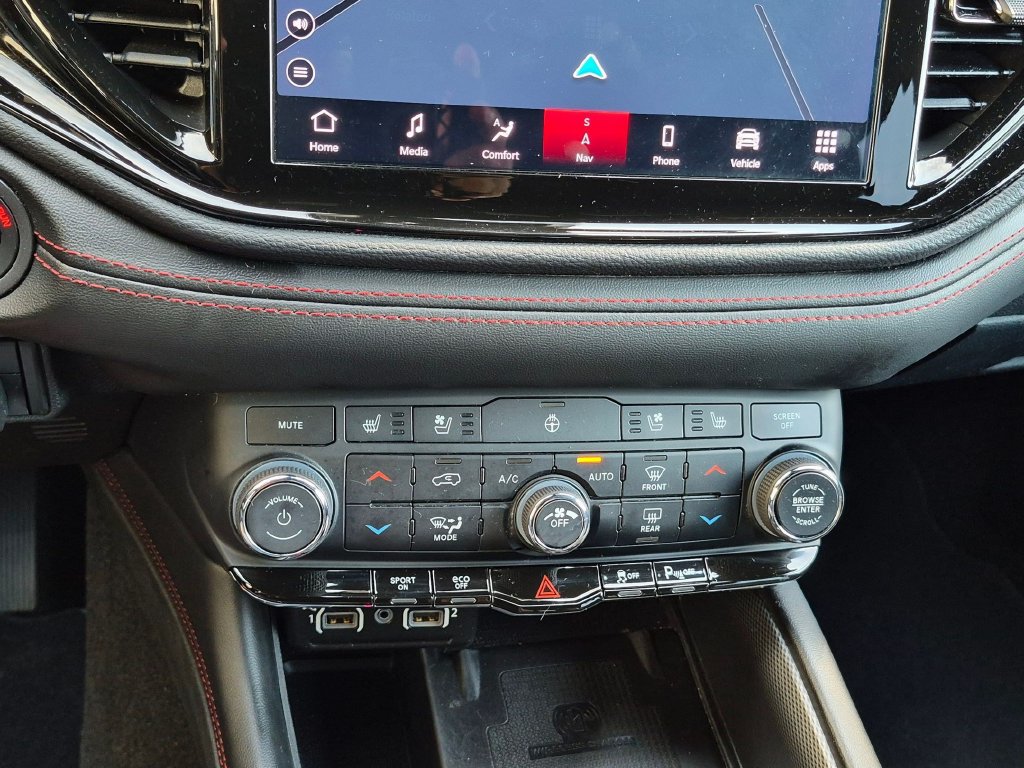 Used 2023 Dodge Durango R/T AWD/4WD image 18