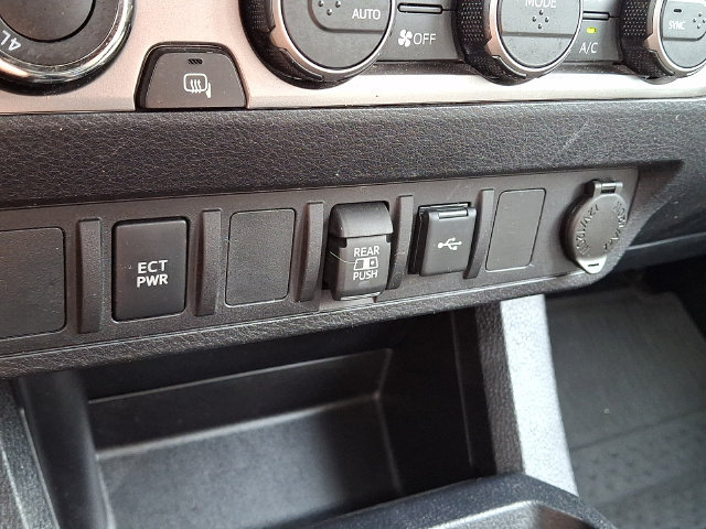 Certified 2023 Toyota Tacoma SR5 AWD/4WD image 23