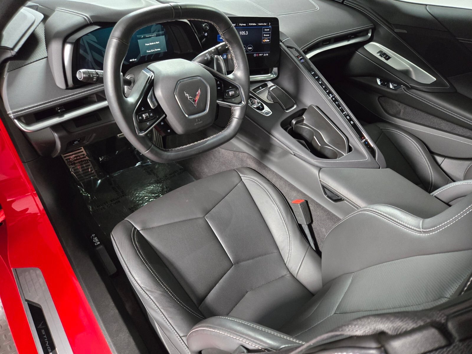 Used 2023 Chevrolet Corvette Stingray Convertible w/ 1LT RWD image 4