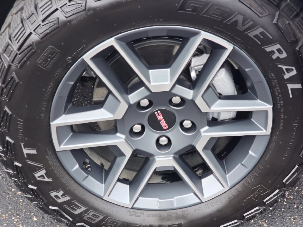 Used 2026 GMC Terrain AT4 AWD/4WD image 10