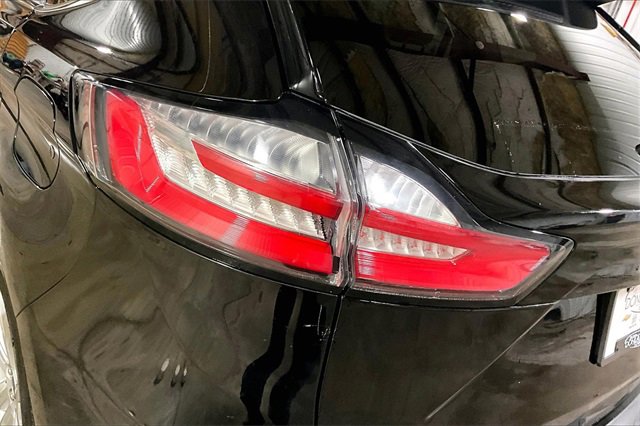 Used 2022 Ford Edge Titanium image 8