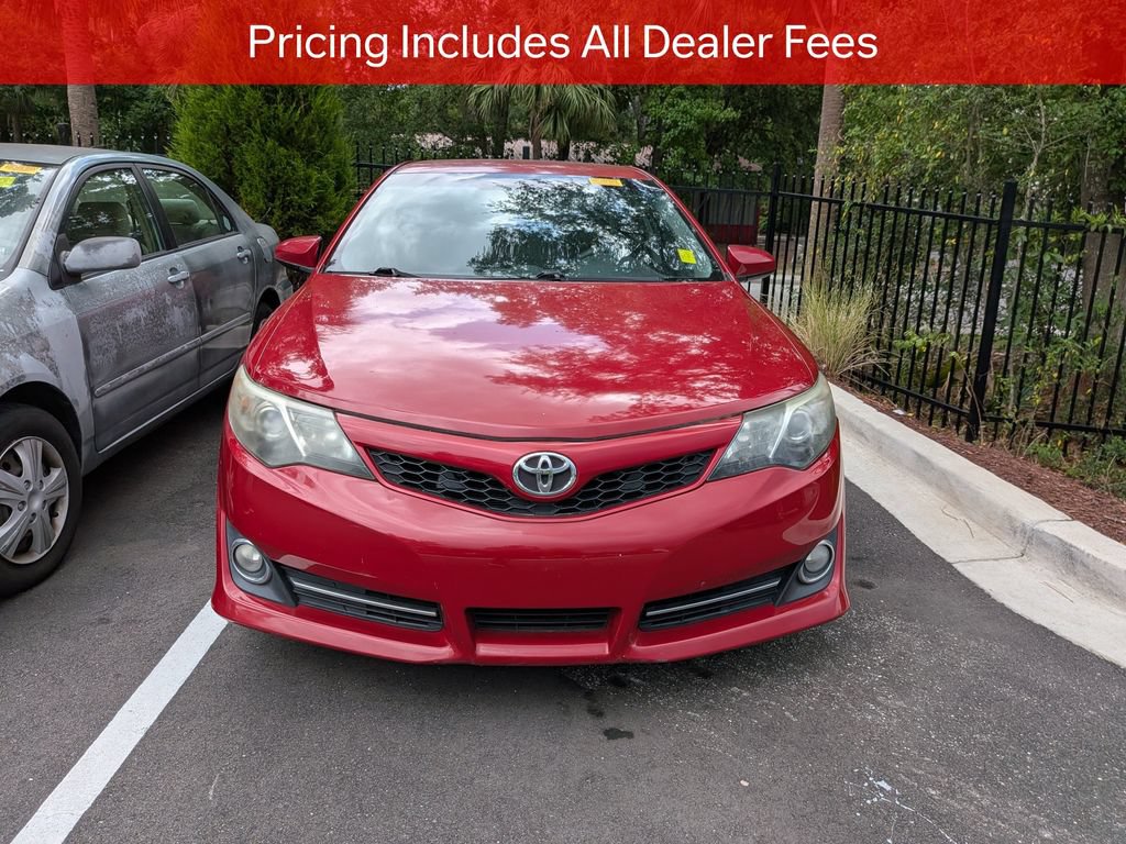 Used 2012 Toyota Camry SE FWD image 2