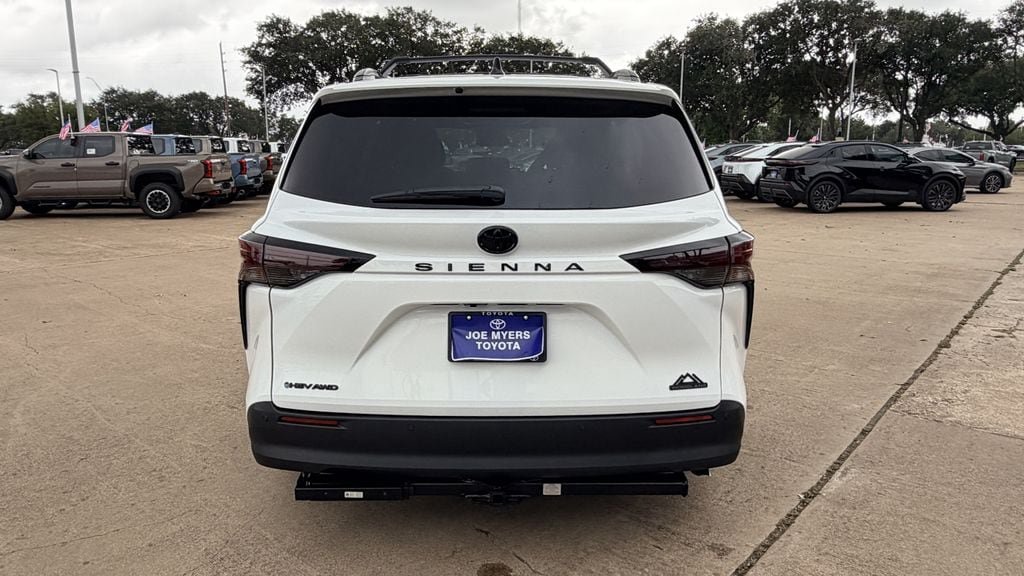 New 2026 Toyota Sienna XLE Woodland Edition AWD/4WD image 8