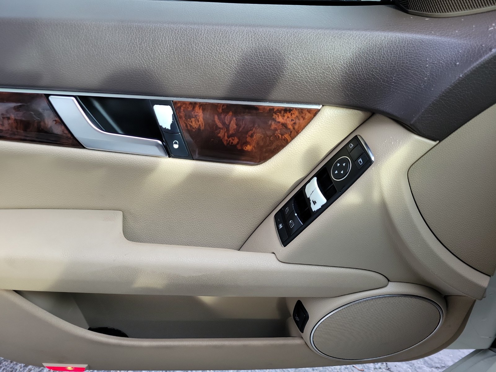 Used 2012 Mercedes-Benz C 250 Sedan image 14