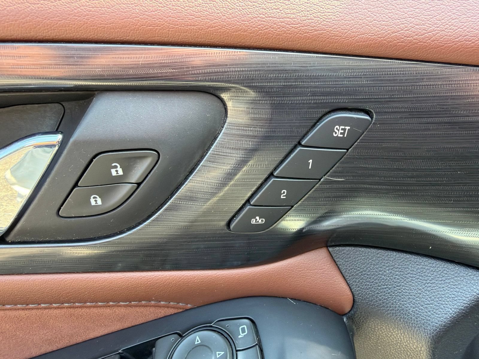 Used 2018 Chevrolet Traverse High Country w/ LPO, Floor Liner Package AWD/4WD image 12