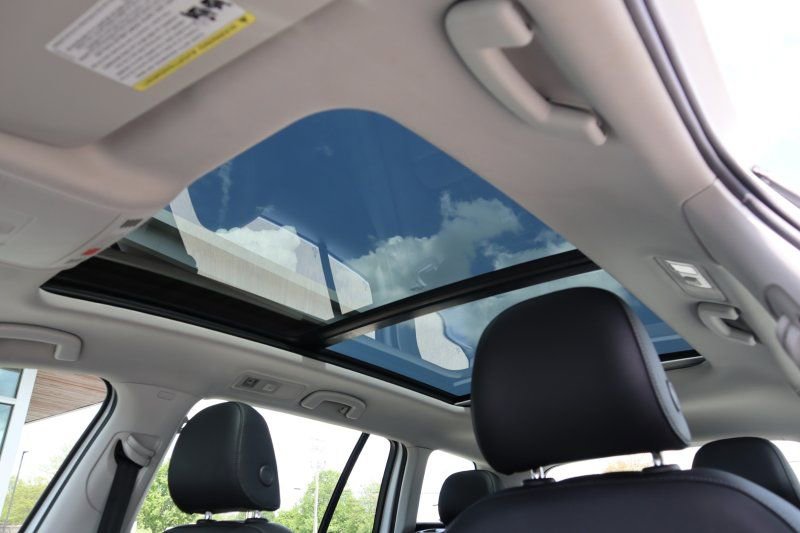 Used 2018 Volkswagen Golf SEL image 14