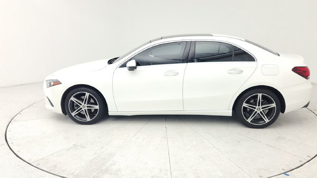 Used 2019 Mercedes-Benz A 220 image 4