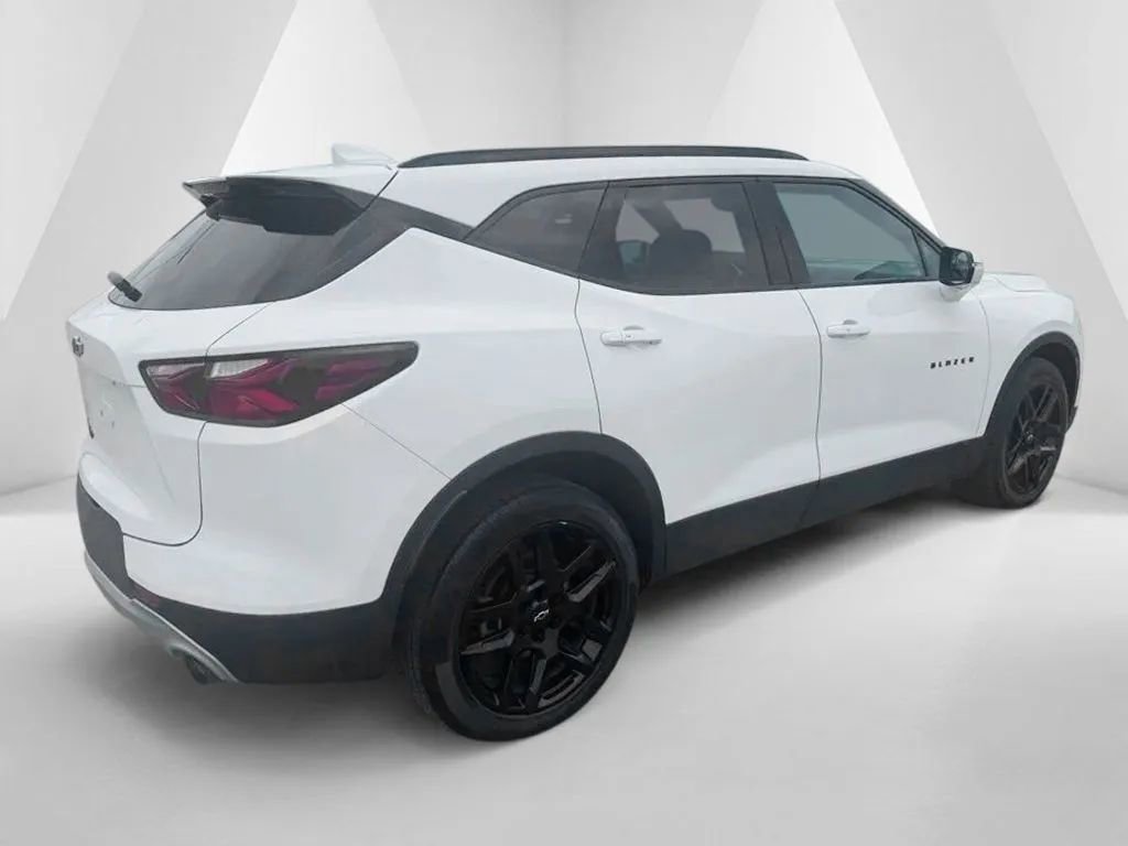 Used 2022 Chevrolet Blazer LT w/ Sound & Technology Package AWD/4WD image 7