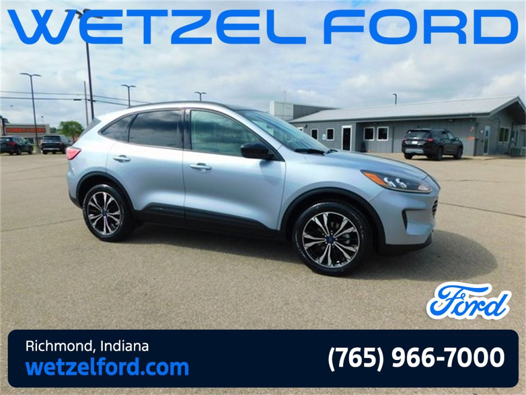 Used 2022 Ford Escape SE w/ SE Sport Appearance Package