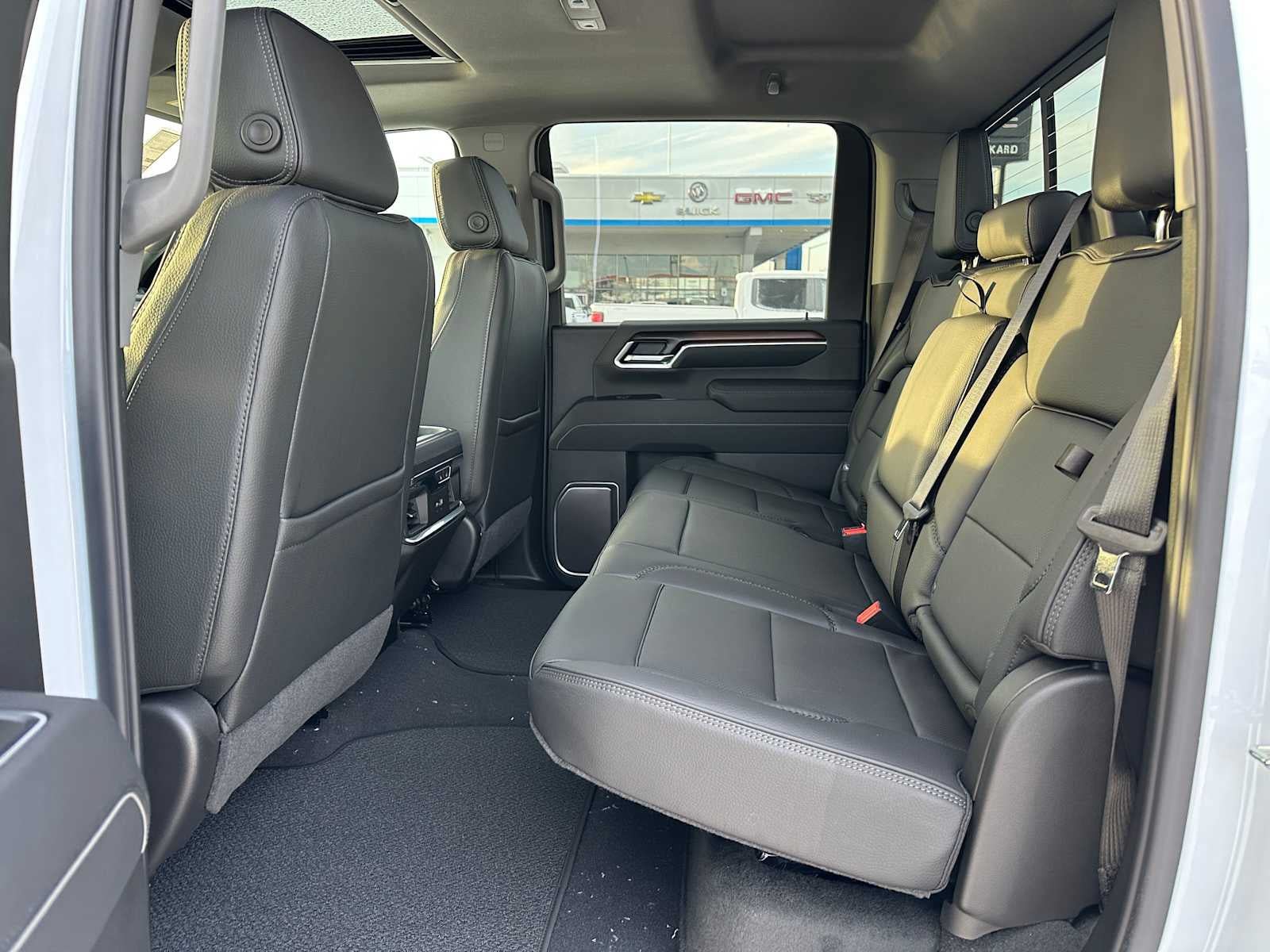 New 2026 GMC Sierra 3500 Denali w/ Denali Reserve Package AWD/4WD image 16