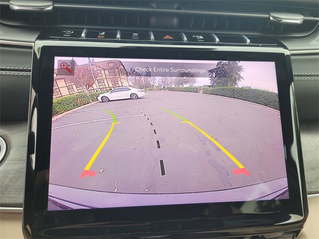 Used 2024 Jeep Grand Cherokee Limited image 20