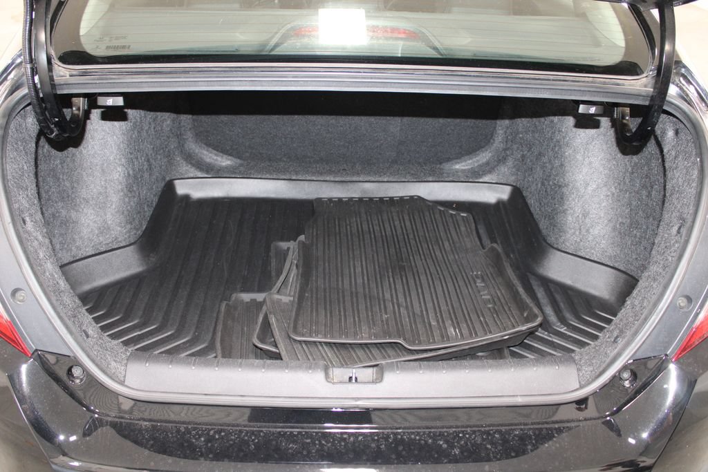 Used 2016 Honda Civic Touring image 13