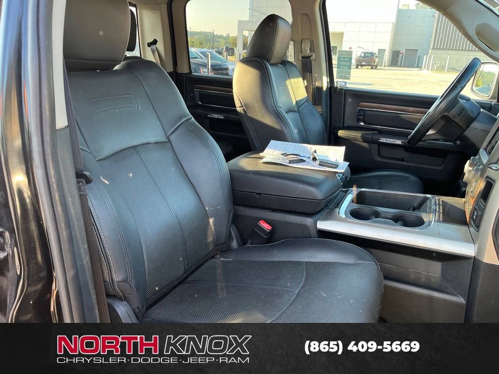 Used 2018 RAM 1500 Laramie w/ Convenience Group AWD/4WD image 11