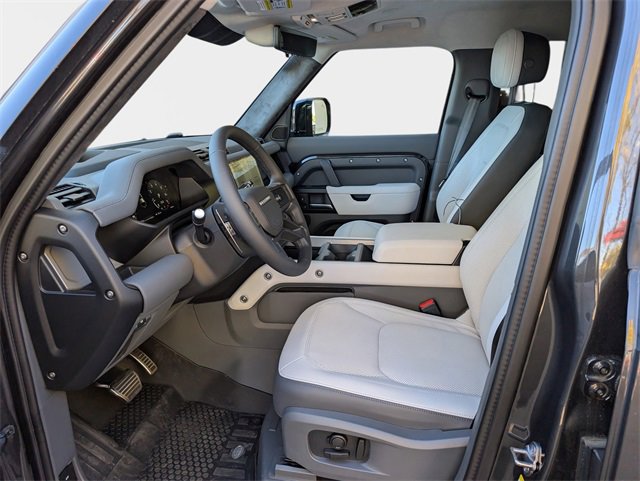 New 2025 Land Rover Defender 110 V8 image 6