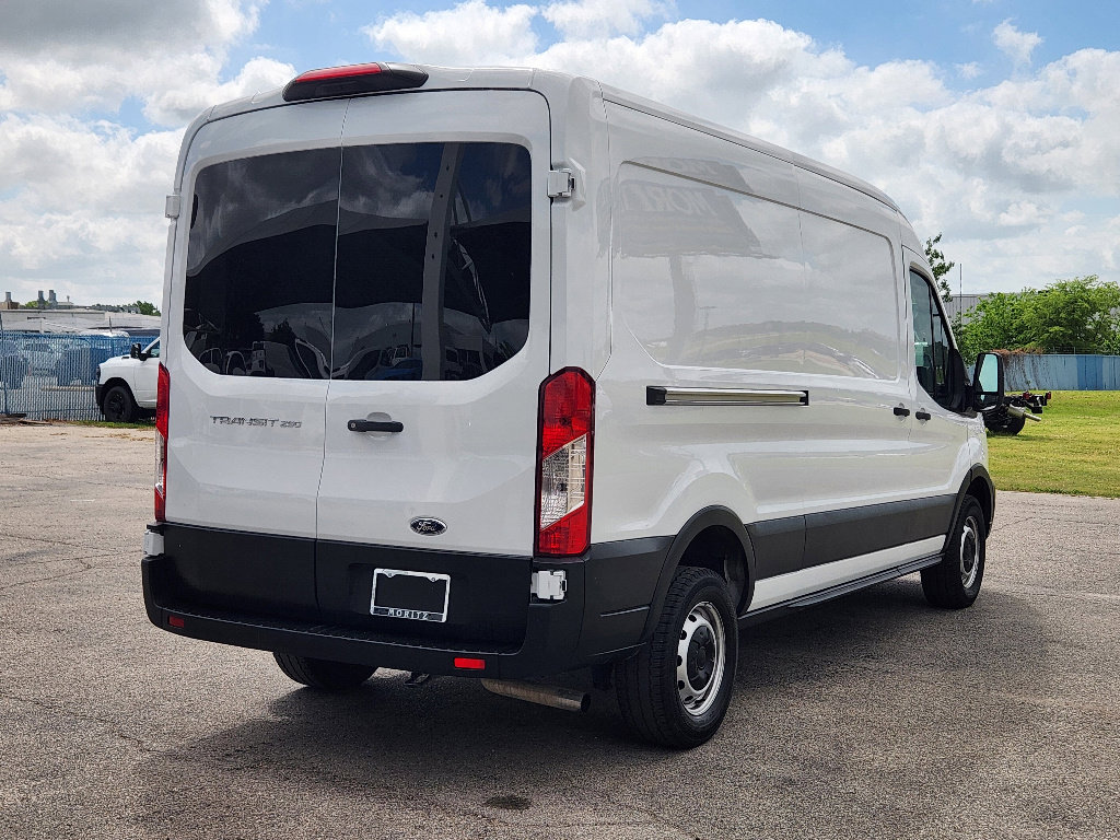 Used 2025 Ford Transit 250 148 Medium Roof w/ Load Area Protection Package image 4