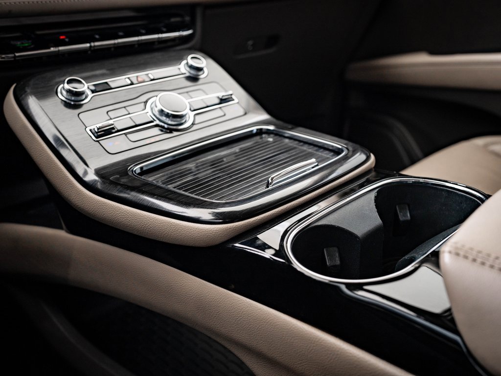 Used 2021 Lincoln Nautilus FWD w/ Equipment Group 101A image 36