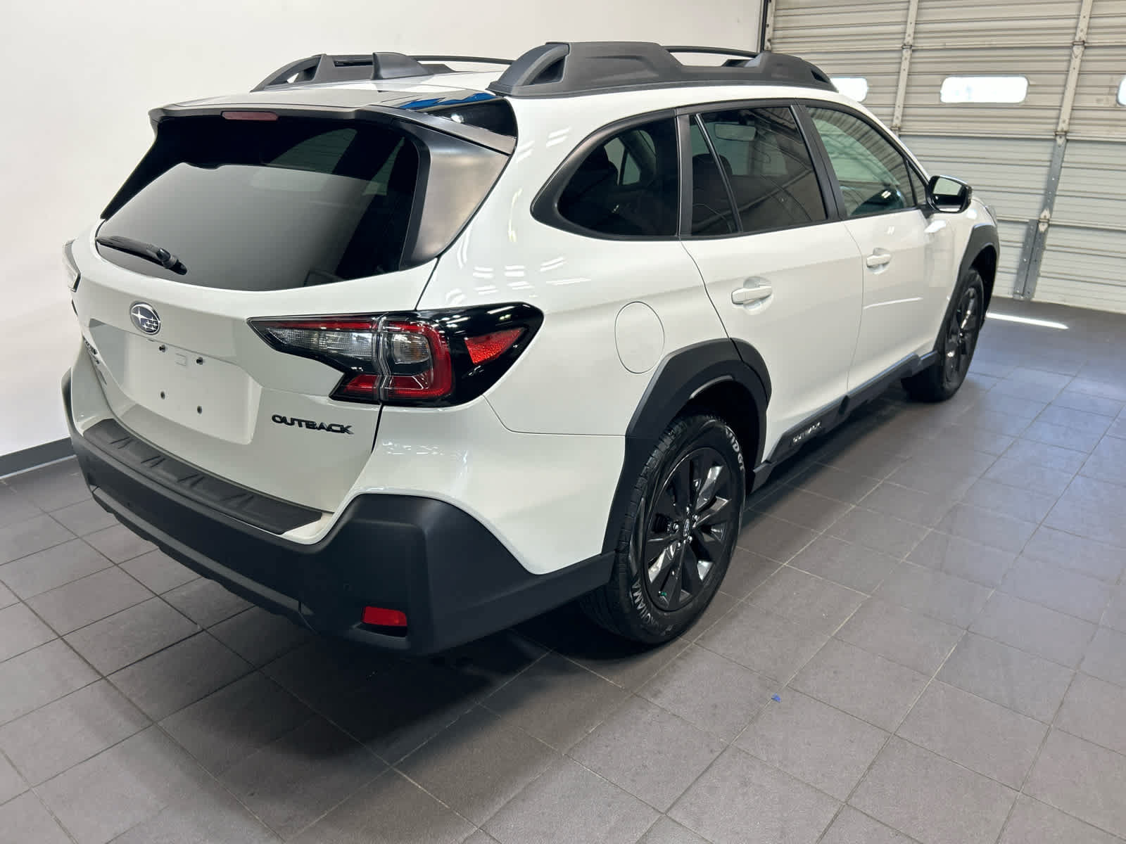 Used 2025 Subaru Outback Onyx Edition AWD/4WD image 3