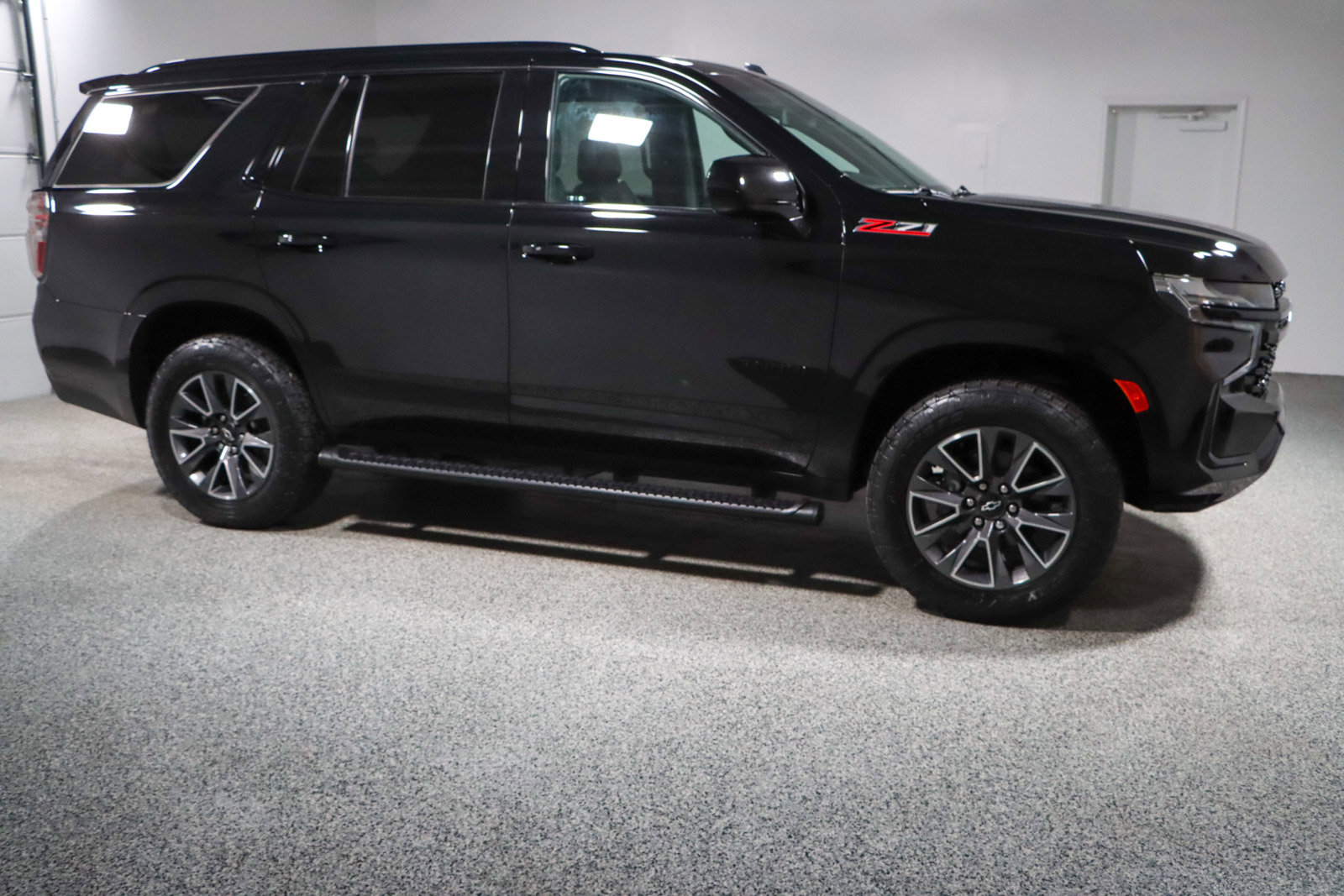 Used 2023 Chevrolet Tahoe Z71 AWD/4WD image 6