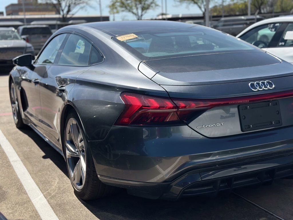 Used 2022 Audi e-tron GT Premium Plus image 5