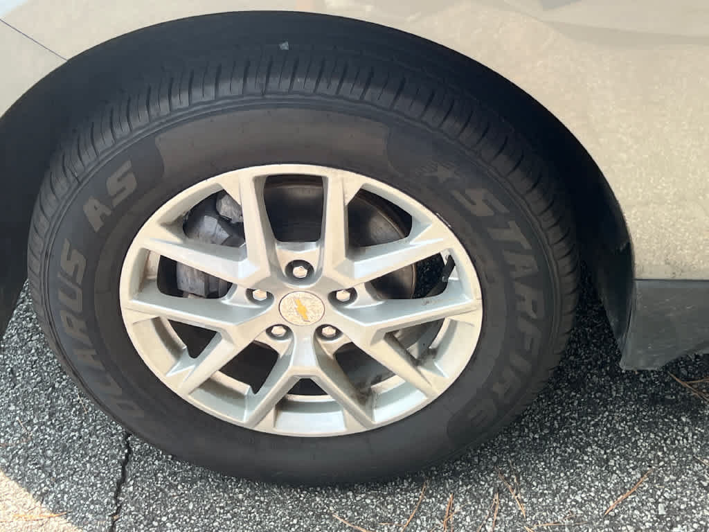 Used 2023 Chevrolet Equinox LT AWD/4WD image 6