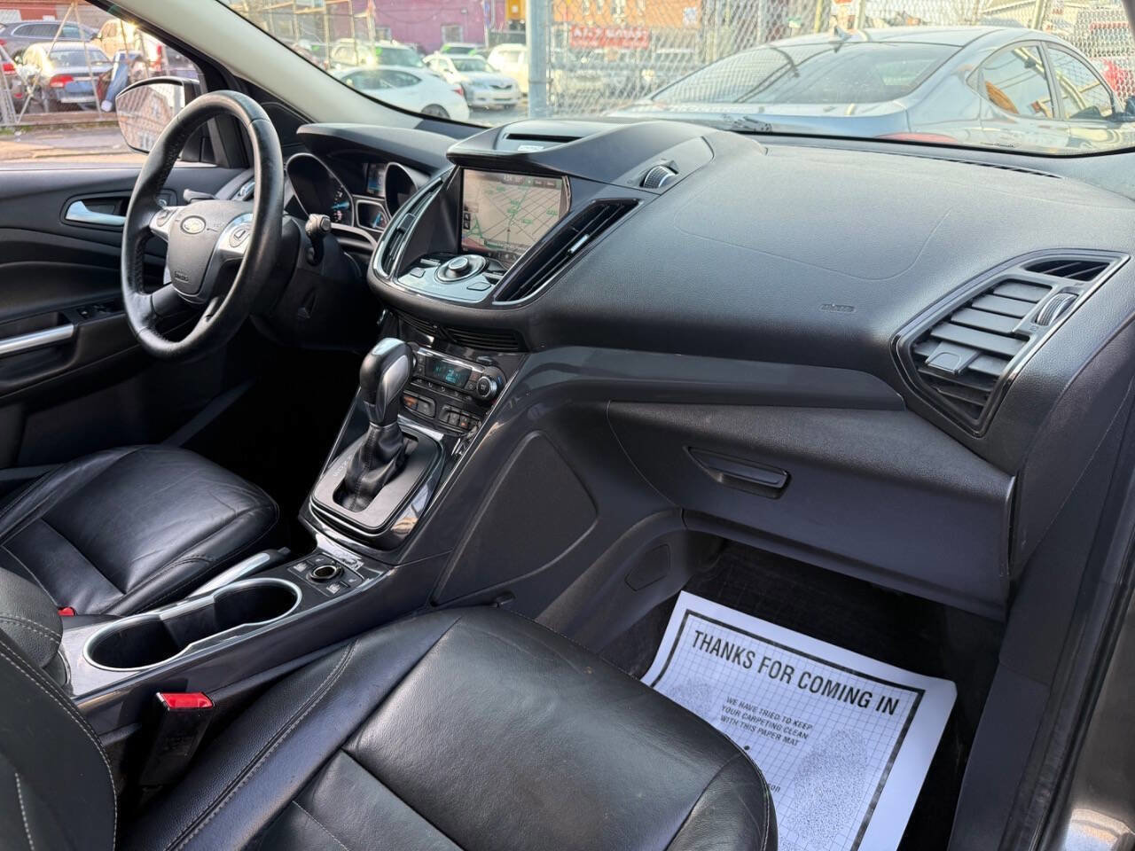 Used 2015 Ford Escape Titanium w/ Canadian Touring Package image 15