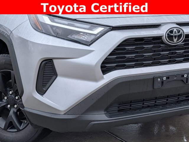Certified 2025 Toyota RAV4 LE FWD image 3