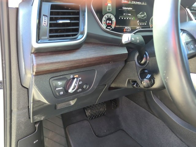 Used 2023 Audi Q5 2.0T Premium Plus w/ Premium Plus Package image 14