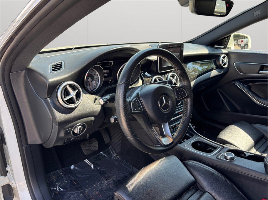Used 2016 Mercedes-Benz CLA 250 4MATIC image 6